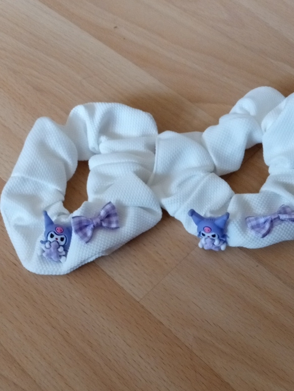 $3>>White Kids Scrunchies with Purple Bow & Cute Character Charm